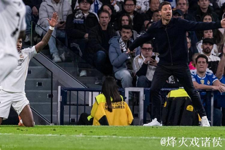 皇马再遭打击，1-2不敌曼城，双线连败掀质疑声